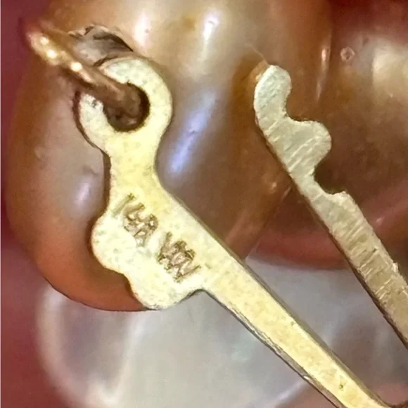 14k Gold and Cream Pearl Certified Cultured Pearls Necklace - Picture 5 of 7